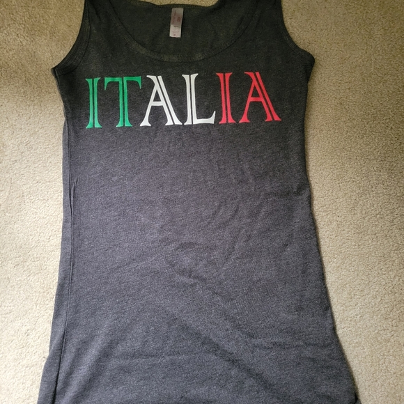 Tank top - Picture 1 of 2